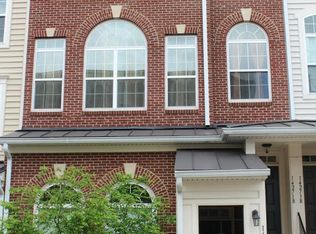14271 Woven Willow Ln APT 80, Centreville, VA 20121
