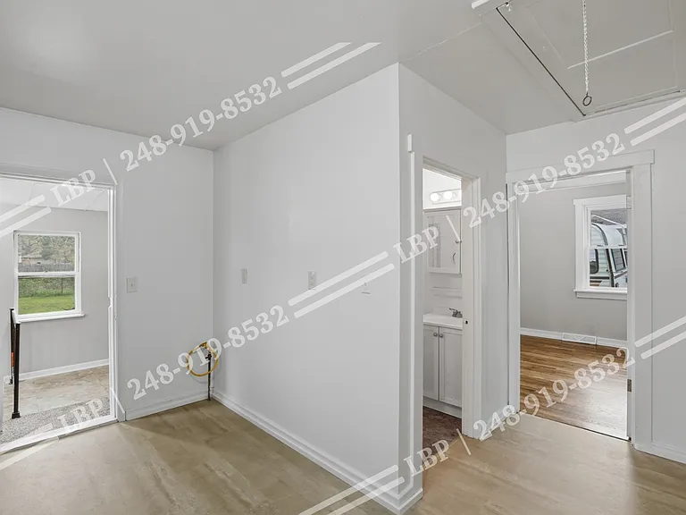 35230 Sheffield St — Photo 8