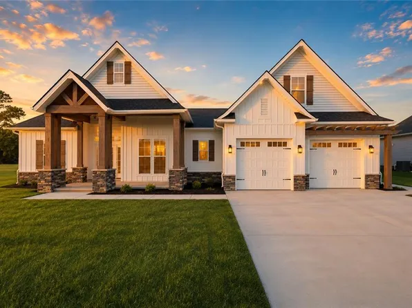 914 Maggie Ln, Elizabeth City, NC 27909