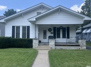 2124 Spruce St, Murphysboro, IL 62966