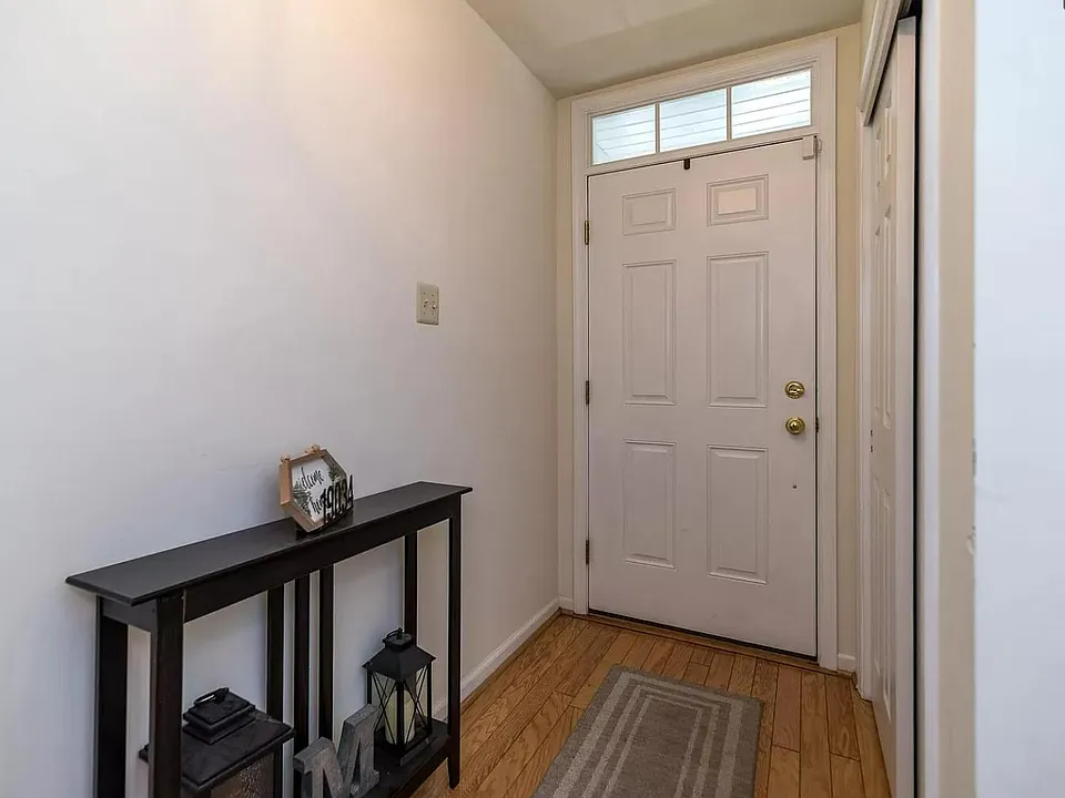 411 Fort Hill Cir #411