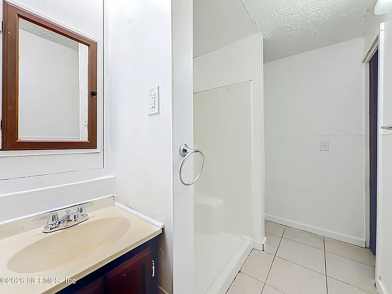 101 S Oakridge Ave — Photo 16