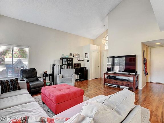 5th image of 2810 Prickley Pear Dr