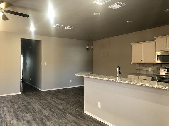 3rd image of 1111 Preston Trl #B
