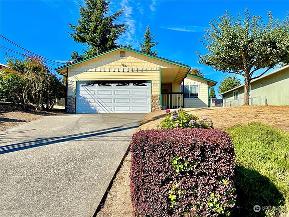 3rd image of 3124 58th Ave NE