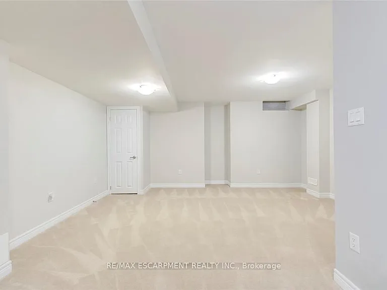 3087 Eberly Woods Dr — Photo 33