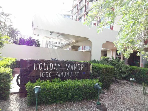 1650 Kanunu St, Honolulu, HI 96814