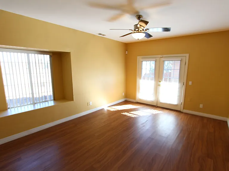 3250 S Litzler Dr — Photo 10