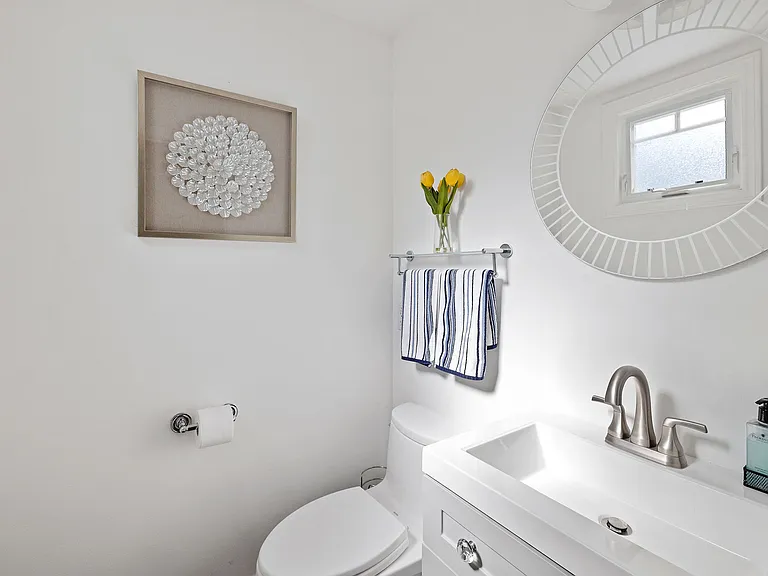 231 Aviation Pl — Photo 16