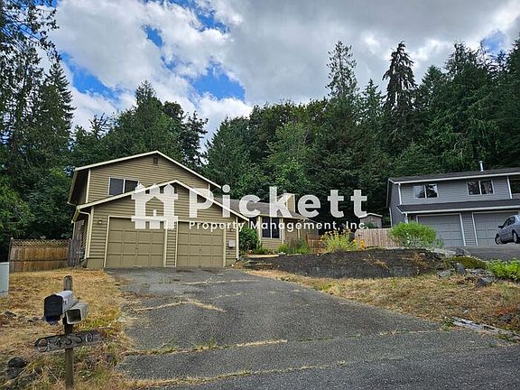 2nd image of 14550 Osprey Pl NE