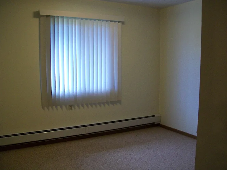 910 Hillside Ave SW #2 — Photo 8