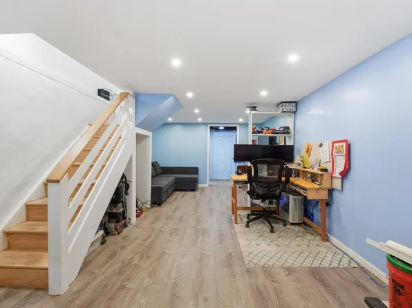 175 Lexington Avenue image 23 of 28