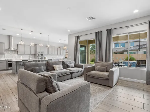10945 E TUMBLEWEED Avenue, Mesa, AZ 85212