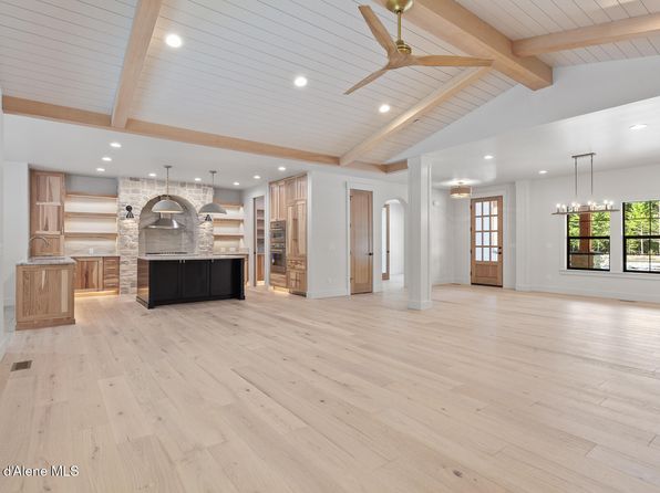 21424 N Ranch View Dr, Rathdrum, ID 83858