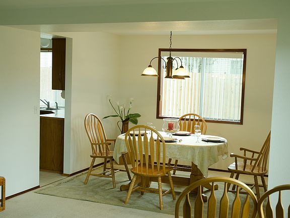 Dining area1