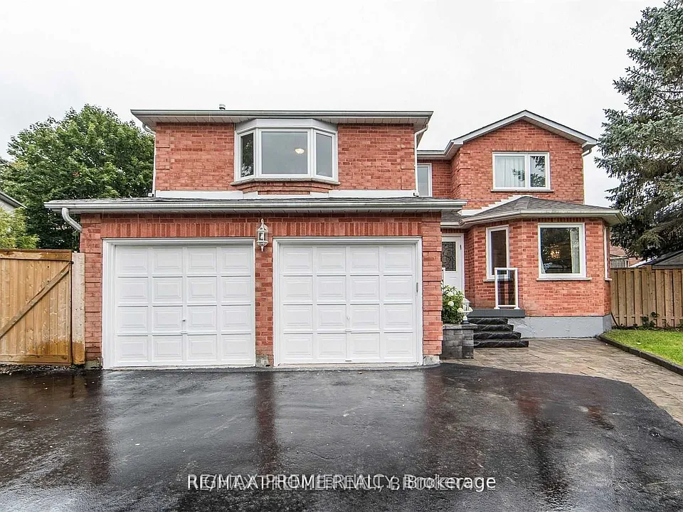 376 Kelly Cres #MAIN