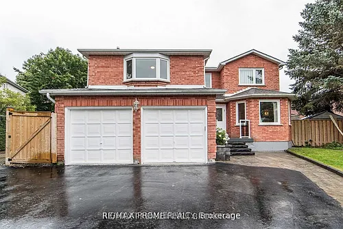 376 Kelly Cres #MAIN Photo 1