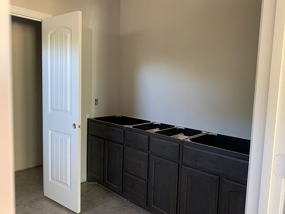 4th image of 4010 Marana Dr