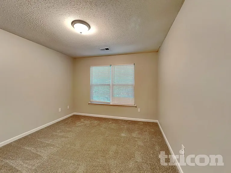 269 Lossie Ln — Photo 10
