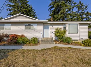 6789 Philip Rd, Lantzville, BC V0R2H0