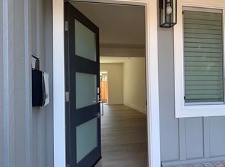 520 Piazza Dr #B, Mountain View, CA 94043