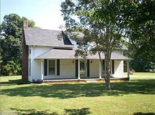 2375 Darrow Rd, Walkertown, NC 27051
