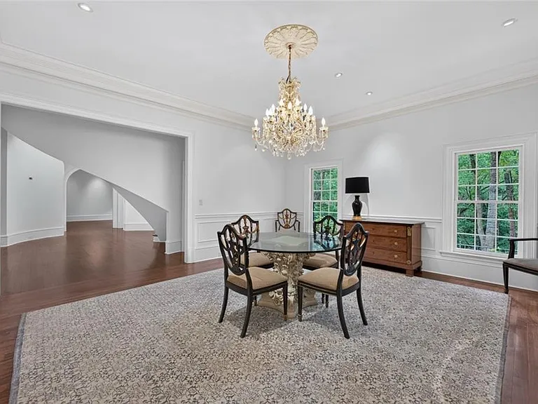 140 Valley Rd NW — Photo 18