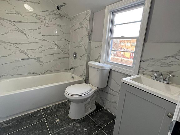 3rd image of 232 N 18th St #3