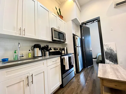 Rented by Compass | media 4