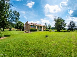 3740 Stanley Valley Rd, Surgoinsville, TN 37873