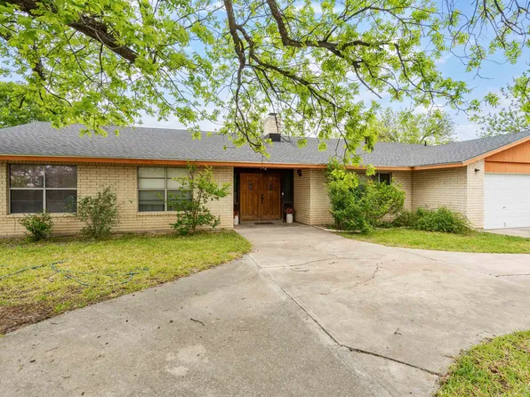 517 E Cortinas St, Del Rio, TX 78840