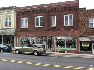 414 E Commercial Ave, Lowell, IN 46356