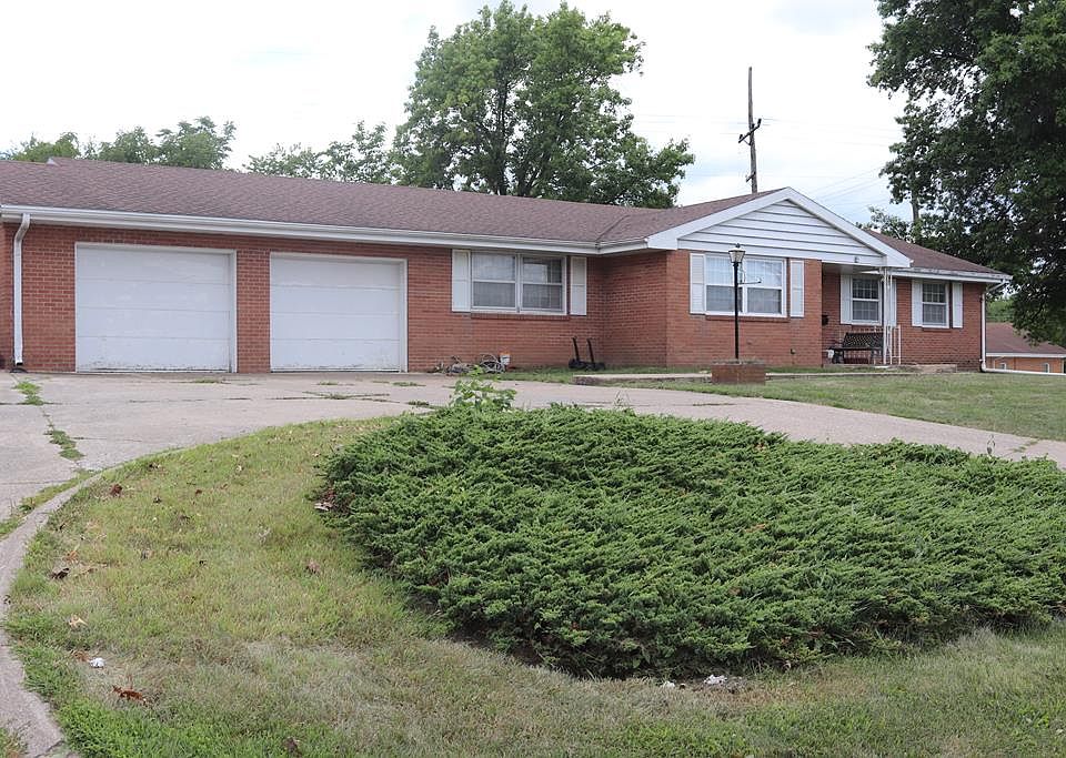 1st image of 2 Kellwood Dr