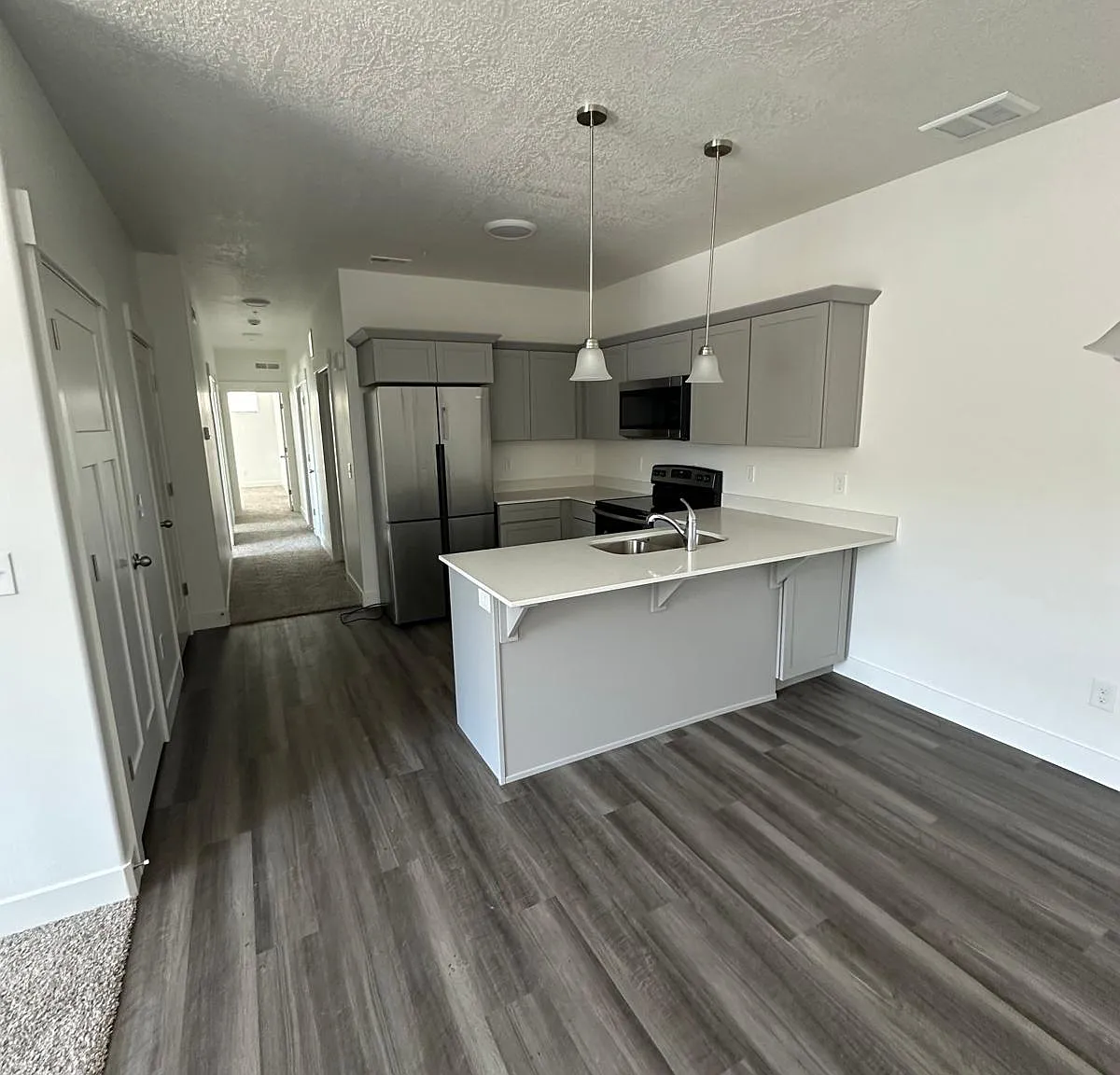 New Condo - Riverton — Photo 1