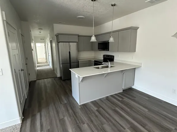 (undisclosed Address), Riverton, UT 84065