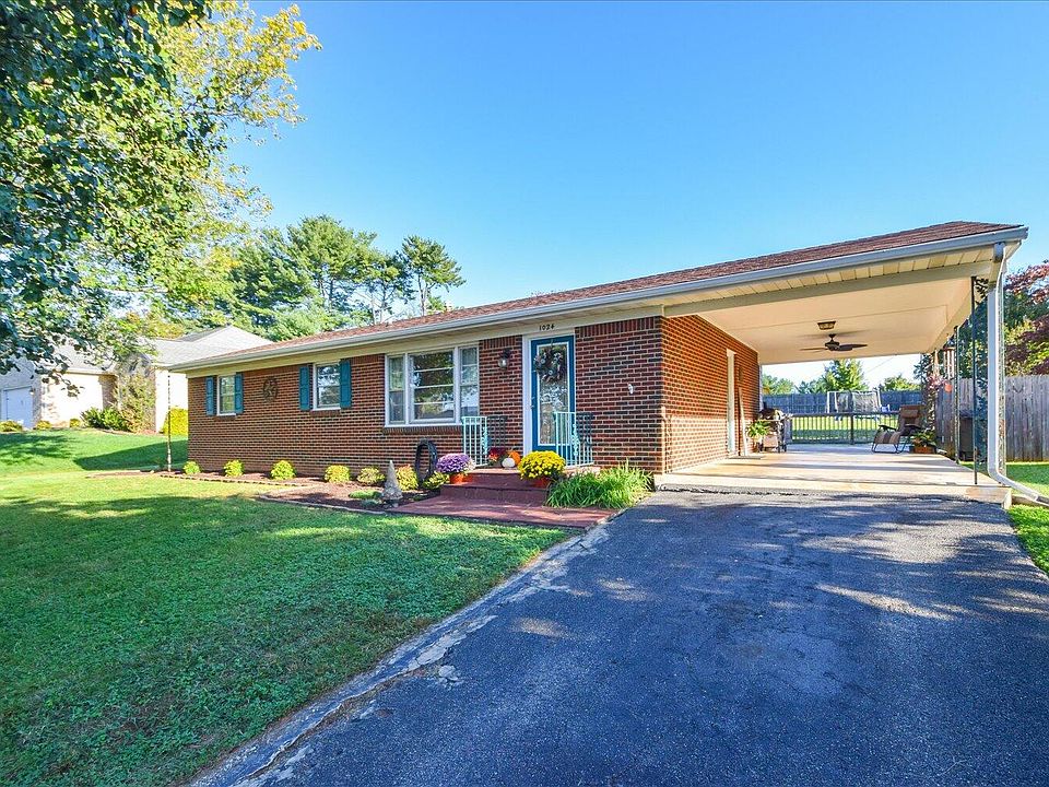1st image of 1024 Broad Hill Dr