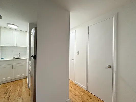 Rented by Compass | media 7