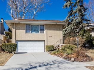 1222 Woodside Rd, La Grange Park, IL 60526