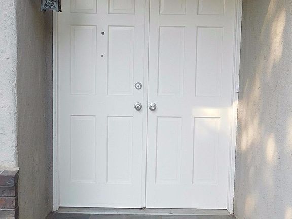 3rd image of 1737 S Noyes St