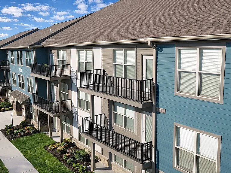 Founders Pointe Apartments — Photo 59