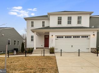 8055 McKay St, Bealeton, VA 22712
