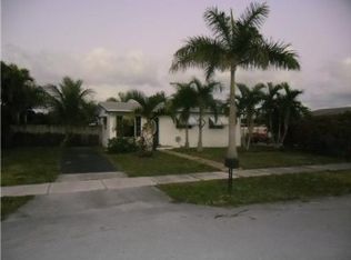 4501 SW 32nd Dr, Hollywood, FL 33023