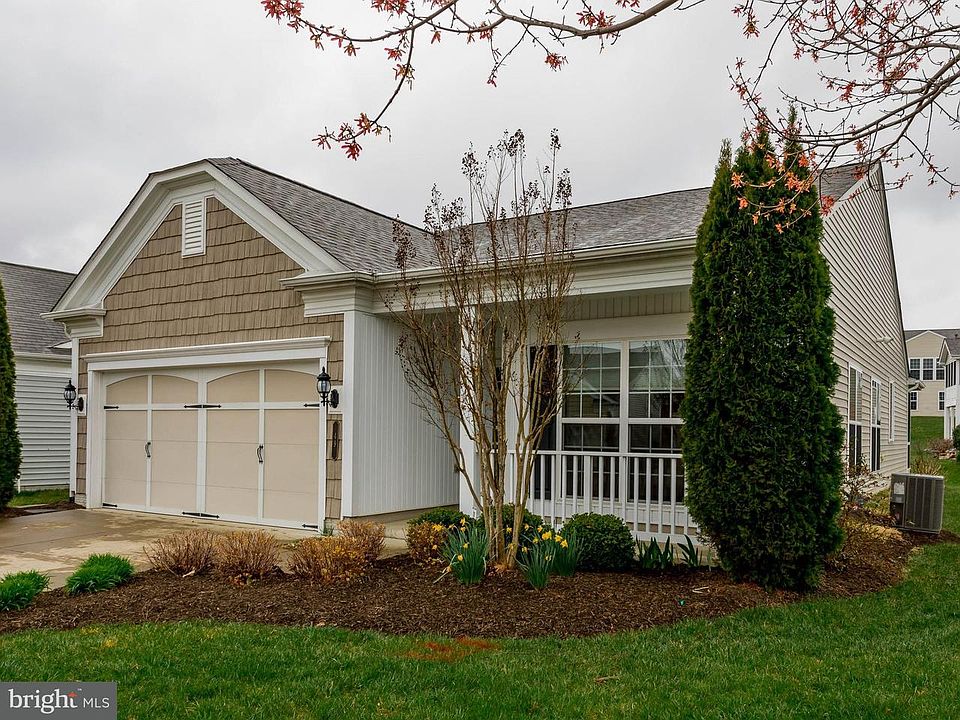 1st image of 49 Table Bluff Dr