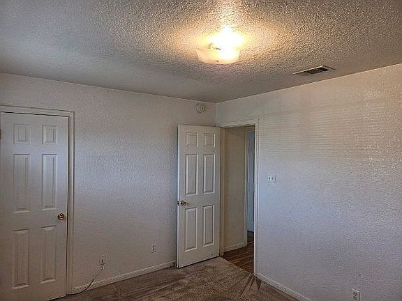 2nd image of 1904 Fleetwood Dr