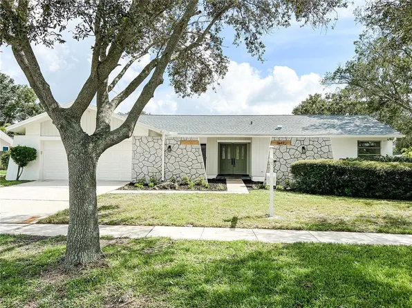 2647 CLUBHOUSE DRIVE N, CLEARWATER, FL 33761