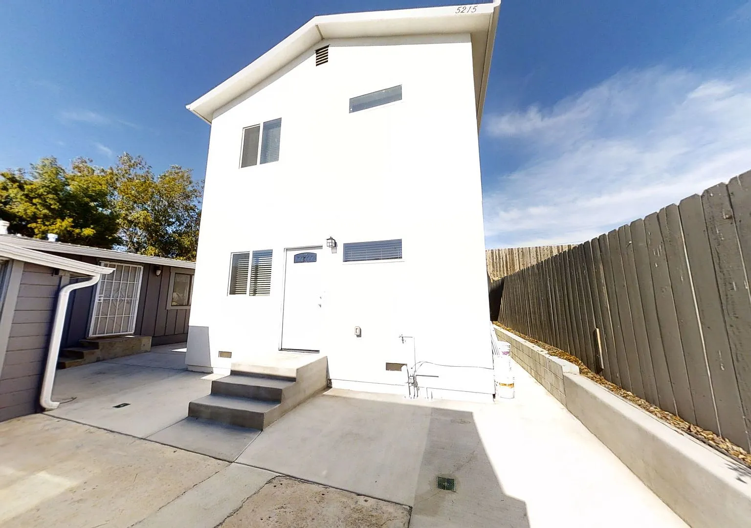 4BD/2BA on Tipton — Photo 2