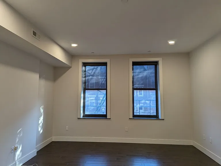 1301-1309 Walnut Street — Photo 11