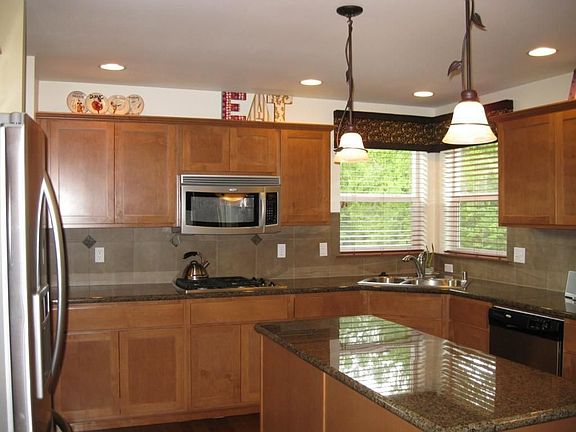 3rd image of 6701 86th Ave NE
