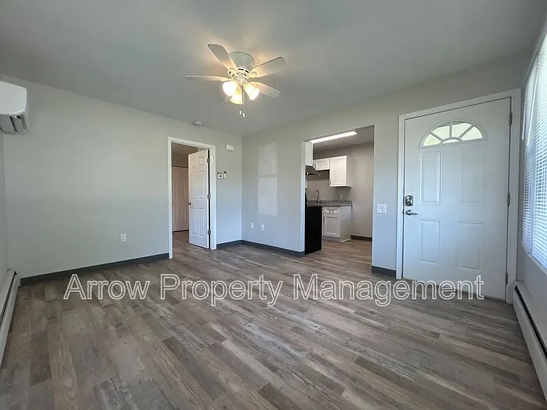 407 H St #7-2 — Photo 3