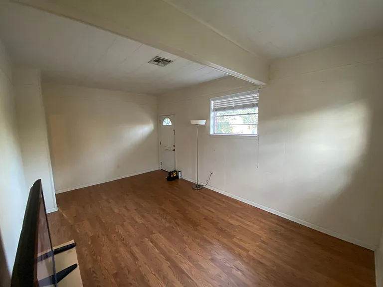 700 Arabella St — Photo 2